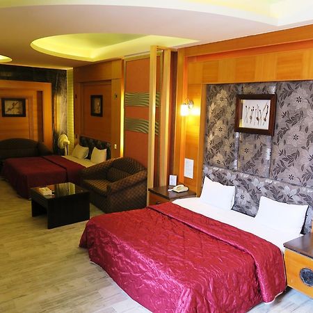 富晴汽車旅館fu Ching Motel Chang Hua Extérieur photo
